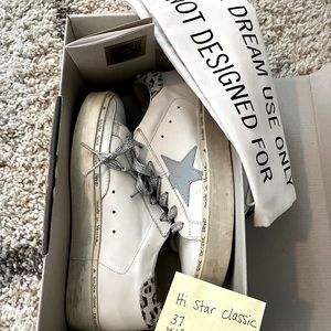 GOLDEN GOOSE
Hi Star Animal-Print Court Sneakers
Sz 37